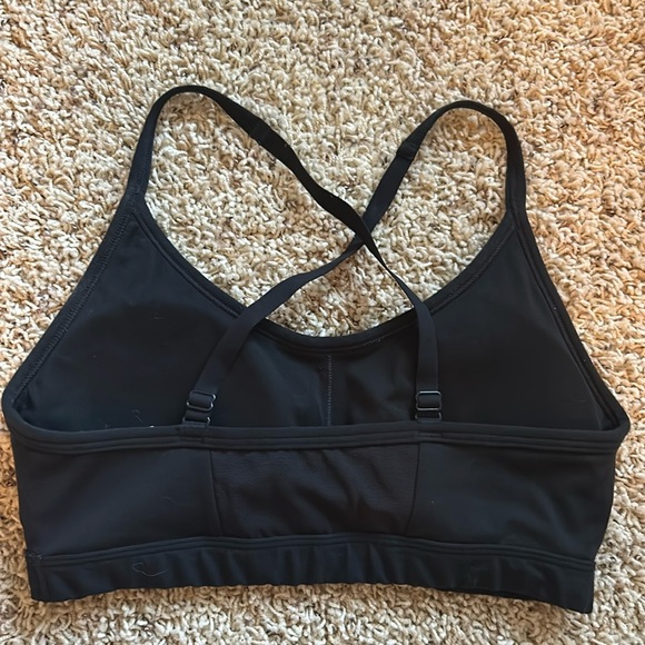 GymShark Sports bra (S) fits like an XS - Picture 2 of 5